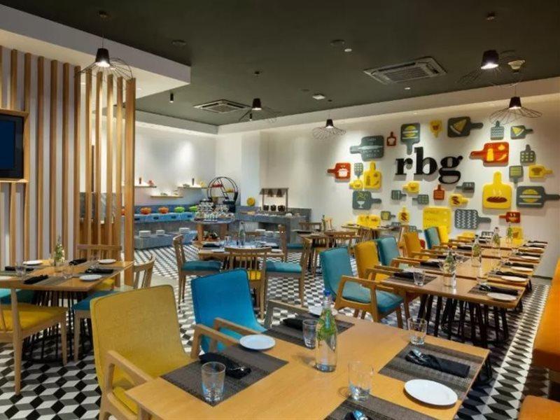 Park Inn By Radisson Gwalior Exterior photo