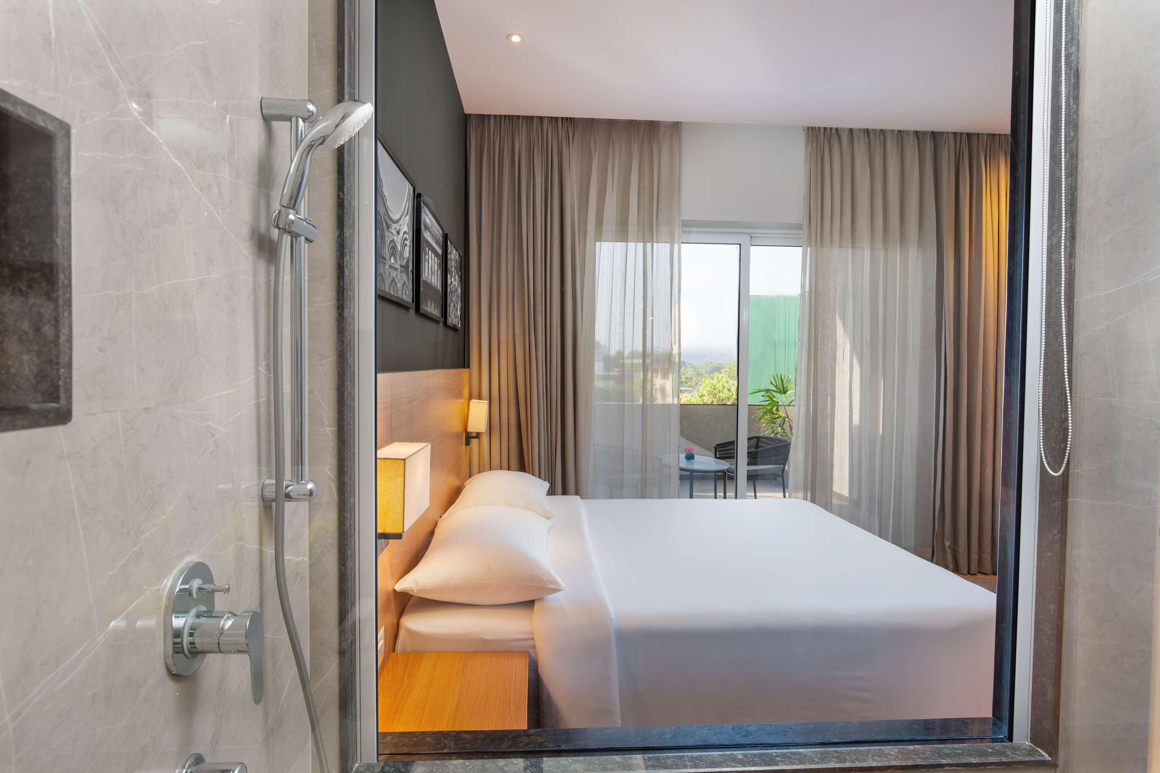 Park Inn By Radisson Gwalior Exterior photo